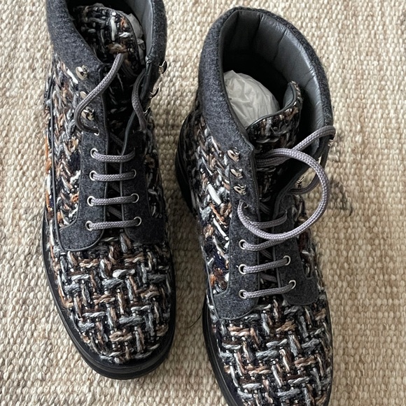 CHANEL Black Quilted Interior Boots - Picture 2 of 9